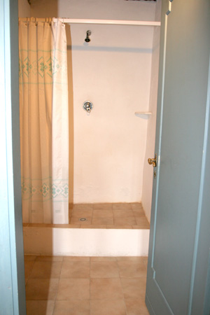 21 Dusche im Apartment Armonia.jpg